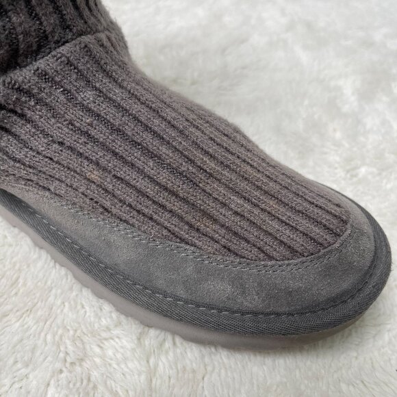 UGG Women's Charcoal Grey Classic Knit Round Toe Boot Slip On Shoes Size 9 - Picture 12 of 13
